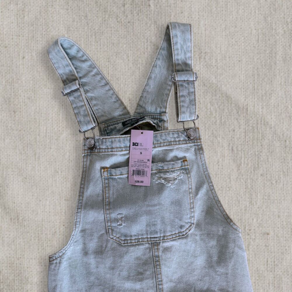 Wild Fable NWT Light Wash Denim Overalls Size S Distressed Adjustable Straps - Picture 3 of 8